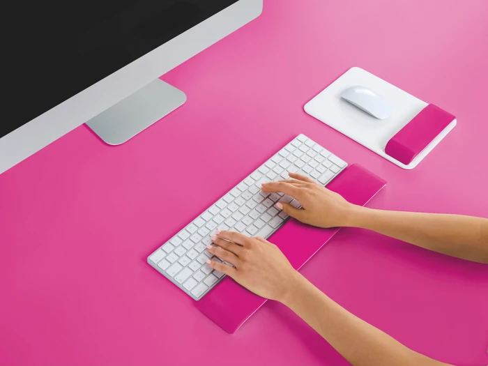 Leitz Ergo WOW höhenverstellbare Handgelenkauflage für Tastatur, rosa/weiß