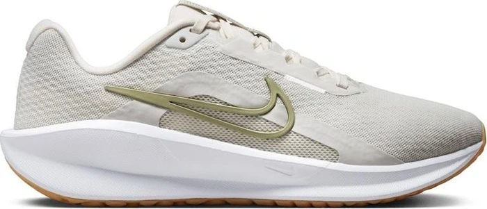Nike Downshifter 13 phantom/light bone/gum light brown/neutral olive (Damen)