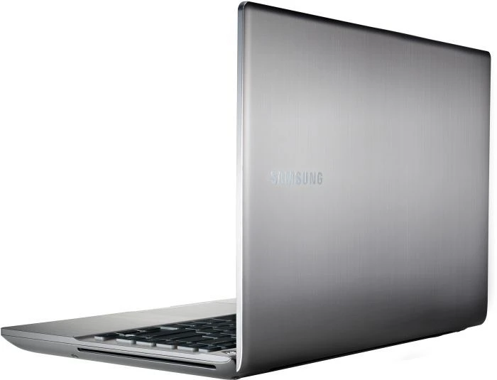 Samsung 700Z3C, Core i5-3210M, 8GB RAM, 1TB HDD, GeForce GT 630M, DE