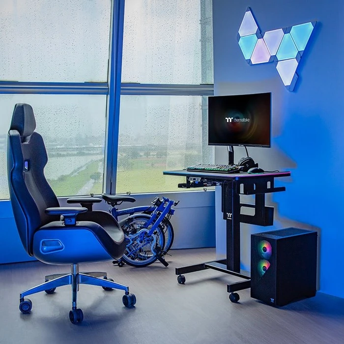 Thermaltake Cycledesk 100 elektrisch höhenverstellbarer Sitz-Steh-Schreibtisch 80x50cm schwarz/schwarz