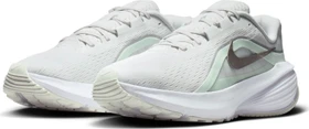 Nike Downshifter 14 off white/barely green/white/metallic silver (Damen)