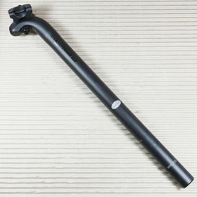 Ergotec Hook 25.4mm/400mm Sattelstütze schwarz