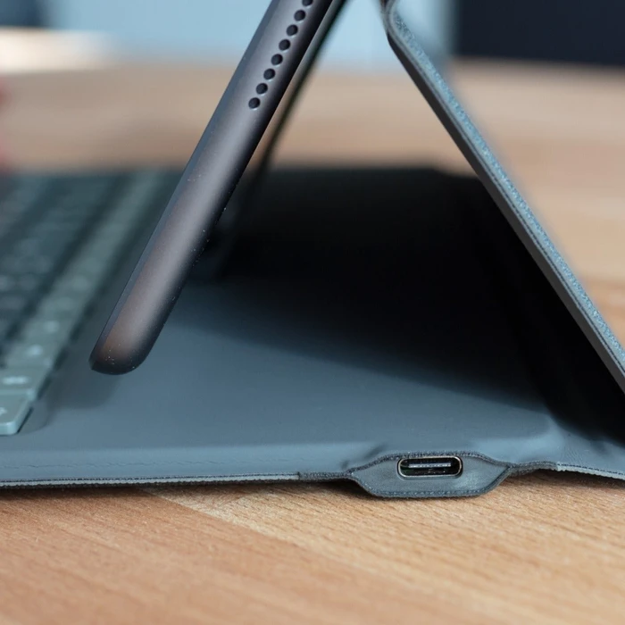 ZAGG Messenger Folio 2 für iPad 10, Charcoal, DE