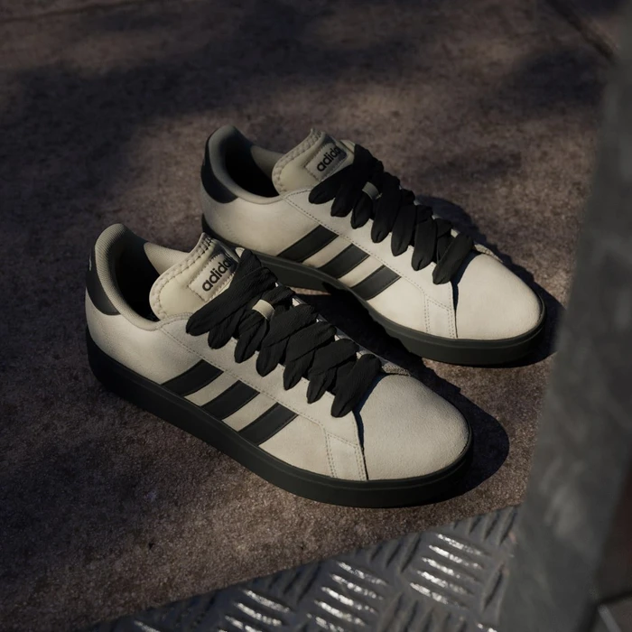adidas Grand Court Base 00s wonder cargo/core black