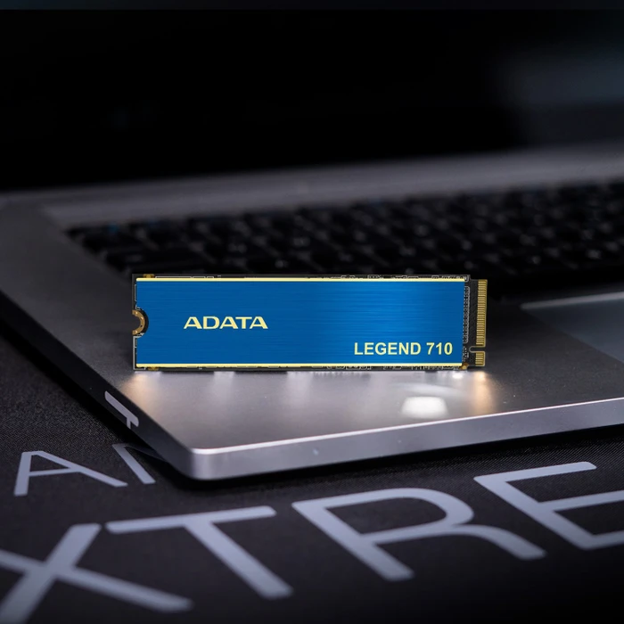ADATA LEGEND 710 2TB, M.2 2280 / M-Key / PCIe 3.0 x4, Kühlkörper