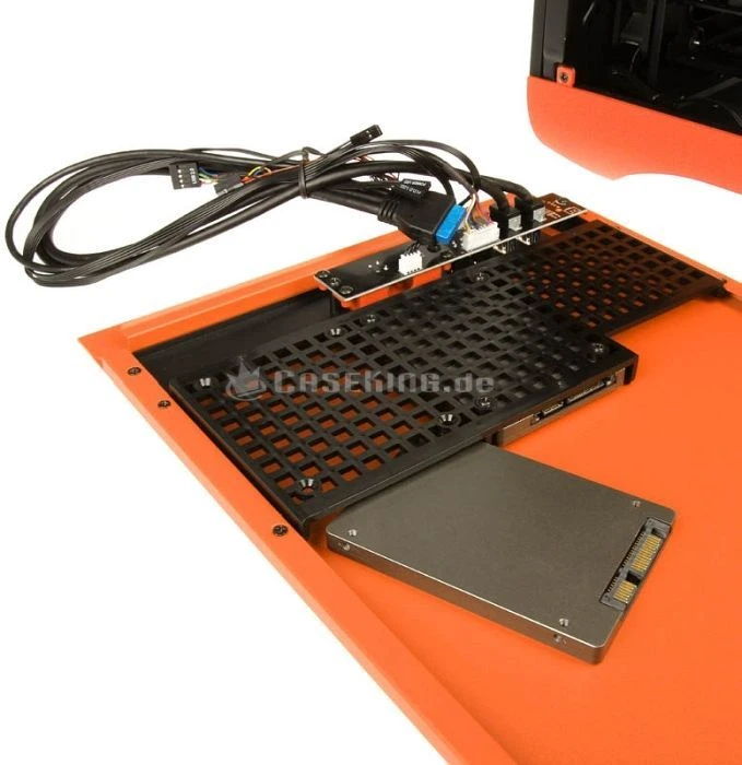 BitFenix Prodigy orange, Mini-ITX