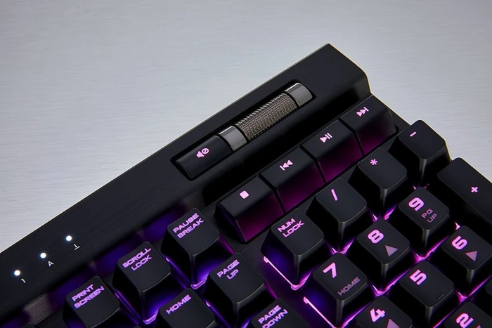 Corsair Strafe RGB MK.2, MX SILENT RGB RED, USB, CH