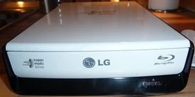 LG BE12LU30, USB 2.0