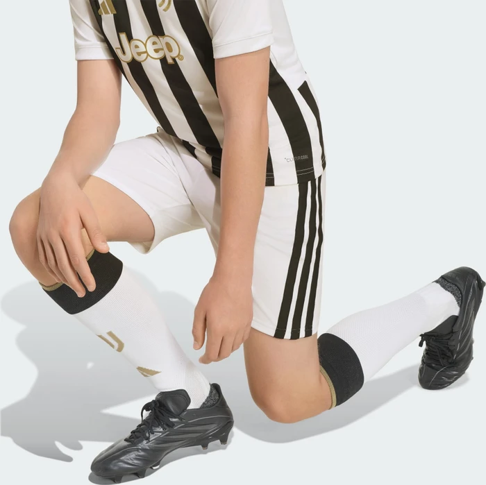 adidas Juventus Turin 2026/2027 Heimshorts (Junior)