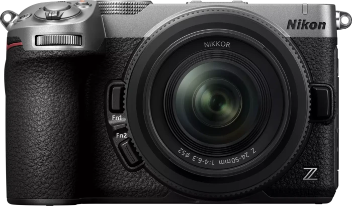 Nikon Z 5IIC silber mit Objektiv Z 24-50mm 4.0-6.3