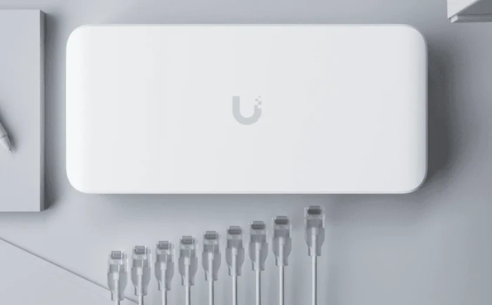 Ubiquiti UniFiSwitch Flex Desktop 2.5G Smart Switch, 8x RJ-45, 1x RJ-45/SFP+, 210W PoE++ PD