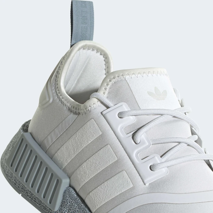 adidas NMD_R1 crystal white/magic grey