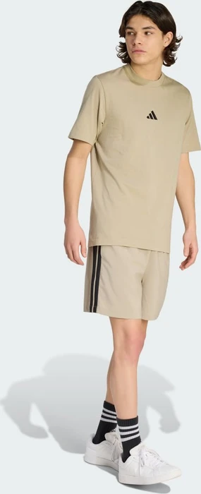 adidas Essentials 3-Streifen Chelsea Trainingshose kurz wonder cargo/black (Herren)