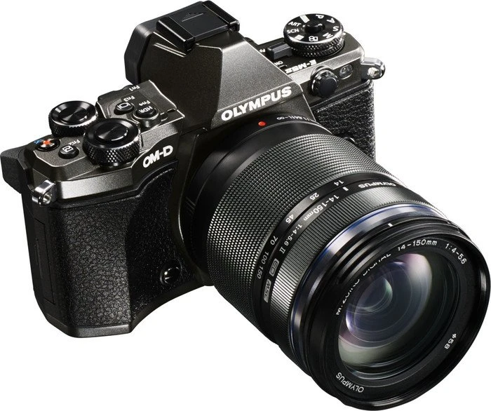 Olympus OM-D E-M5 Mark II Limited Edition titan mit Objektiv M.Zuiko digital ED 14-150mm 4.0-5.6 II