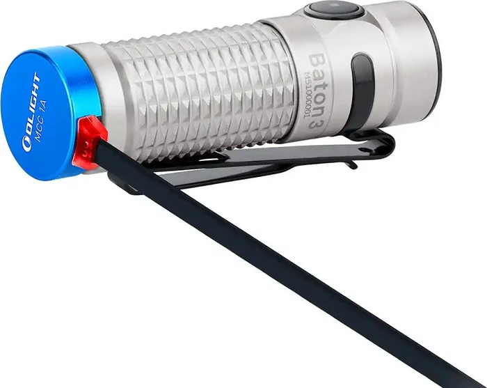 OLight Baton 3 Taschenlampe sandgestahlt