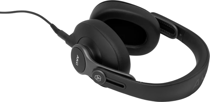 AKG K371
