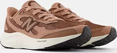 New Balance Fresh Foam Arishi v4 Tiralux landslide/pecan/rich oak (Damen)