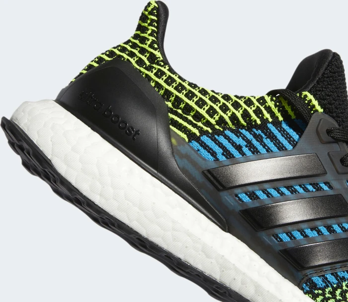 adidas Ultraboost DNA 5.0 core black/team solar green/team solar orange (Herren)