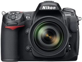 Nikon D300s mit Objektiv AF-S DX 18-200mm 3.5-5.6 G IF-ED VR