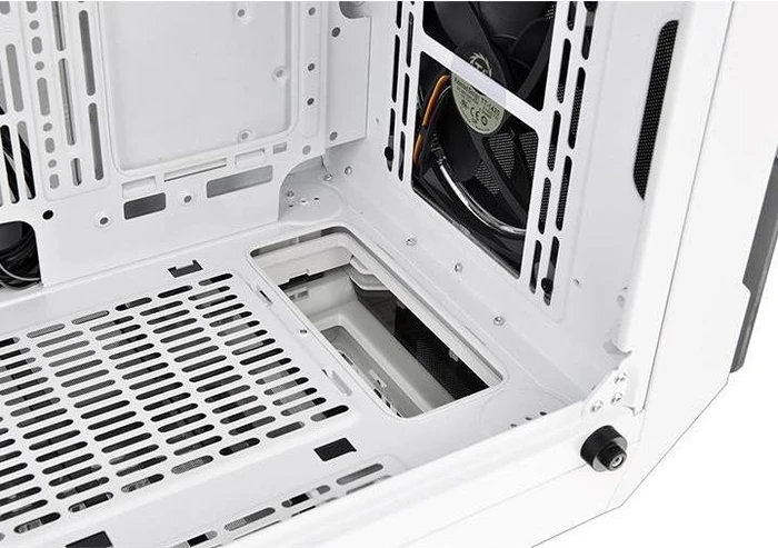 Thermaltake View 71 TG Snow, Glasfenster