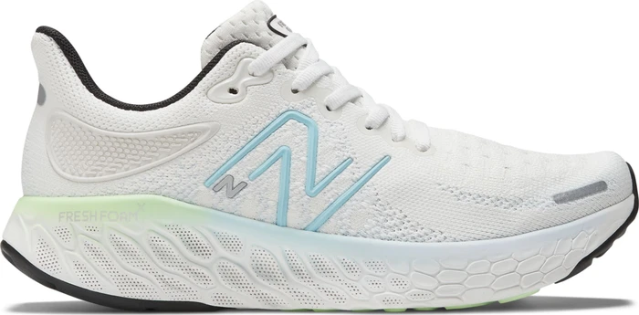 New Balance Fresh Foam X 1080v12 white/bleach blue/green aura (Damen)