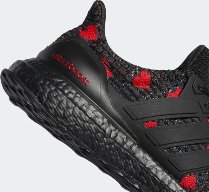 adidas Ultraboost DNA 5.0 core black/vivid red (Herren)