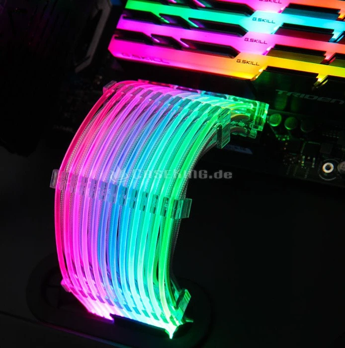 Lian Li Strimer, 24-Pin ATX Verlängerungskabel, RGB beleuchtet