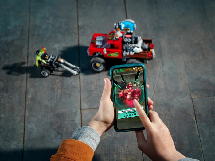 LEGO Hidden Side - El Fuegos Stunt-Truck