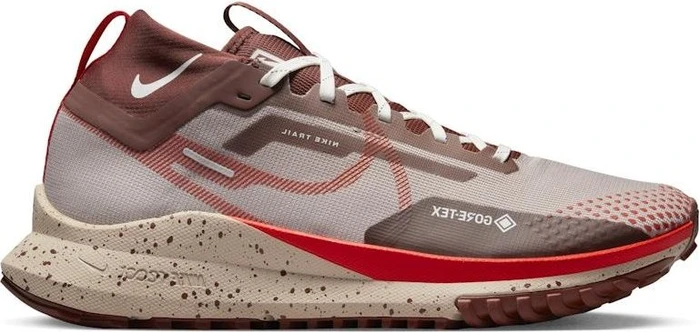 Nike React Pegasus Trail 4 Gore-Tex diffused taupe/dark pony/sail/picante red (Herren)