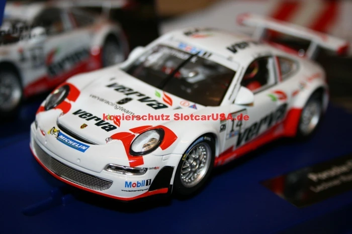 Carrera Digital 132 Porsche GT3 RSR Lechner Racing No.14