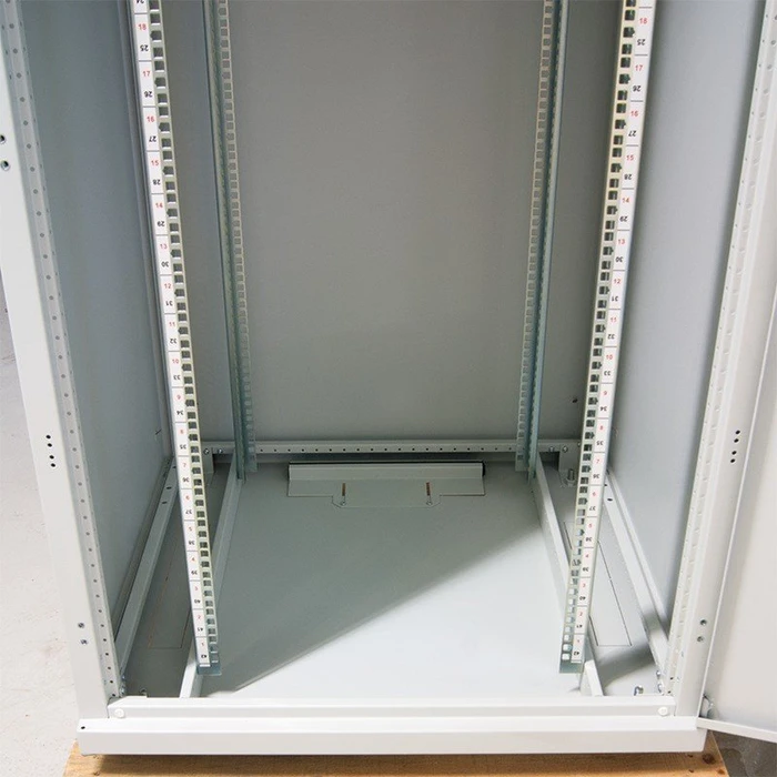LogiLink Canovate Serverschrank 32HE, Sicherheitsglastür, grau, 600mm tief
