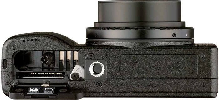 RICOH GR IIIx HDF