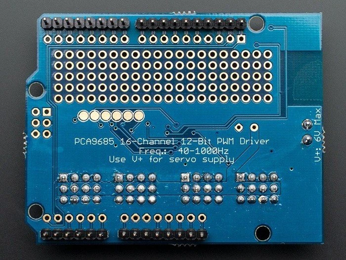 Adafruit 16-Kanal PCA9685 PWM/Servo Shield für Arduino