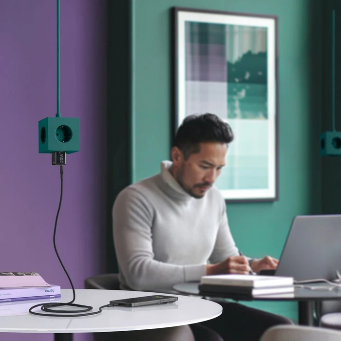 Hama Schnellladegerät USB-C Super-Mini-Charger PD 20 W schwarz