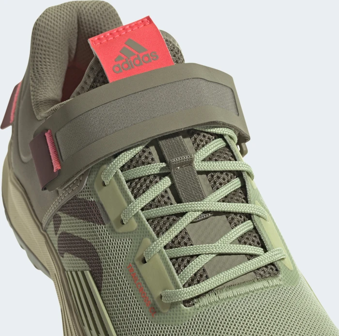 Five Ten Trailcross Clip In quiet crimson/orbit green/turbo (Damen)
