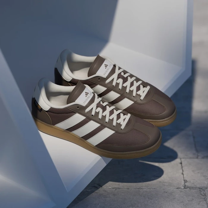 adidas Spezial Training earth strata/off white