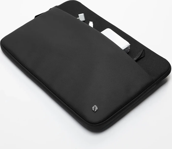 Incase Incase A.R.C. Sleeve for 16" Laptop, schwarz