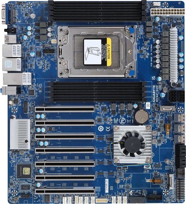 GIGABYTE MC62-G40 (AMD sWRX8)