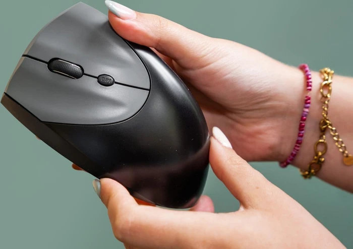 BakkerElkhuizen HandShake 3-Mode Vertical Mouse, schwarz/silber, USB/Bluetooth