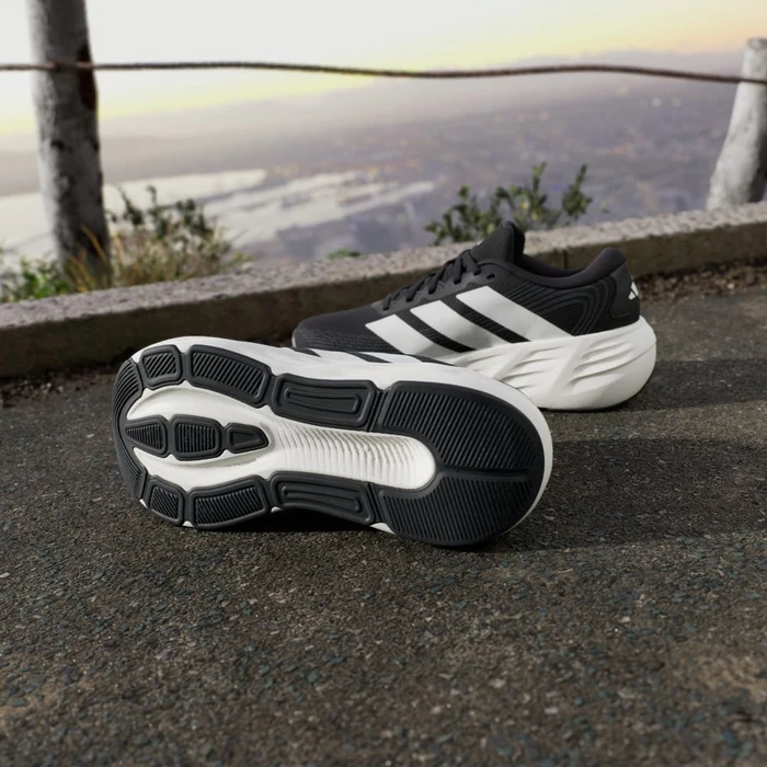 adidas Galaxy 8 core black/cloud white/grey six (Damen)