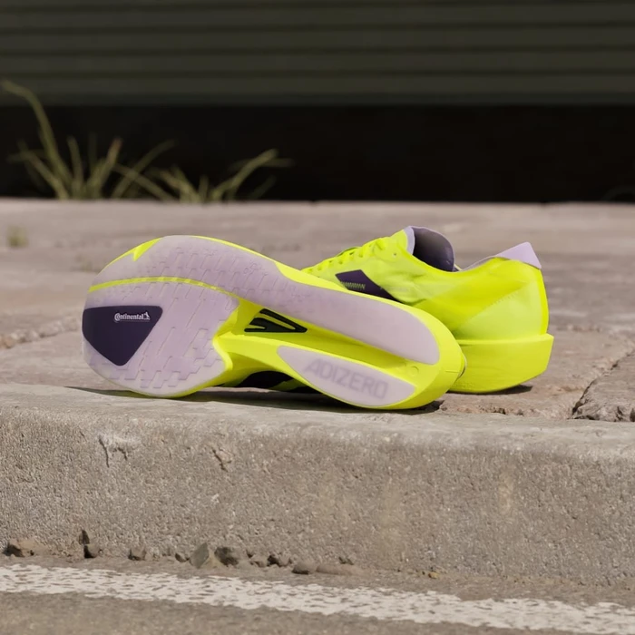 adidas Adizero Takumi Sen 11 solar yellow/aurora plum/powder plum (Herren)