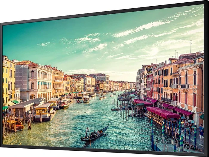 Samsung QM32R-A, 31.5"