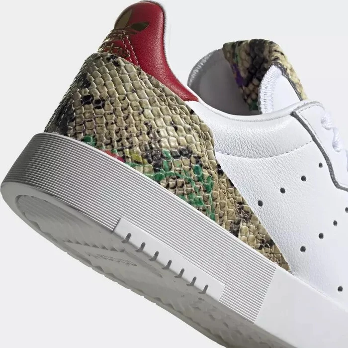 adidas Supercourt cloud white/scarlet/gold metallic (Damen)