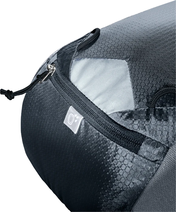 Deuter Race 8 schwarz