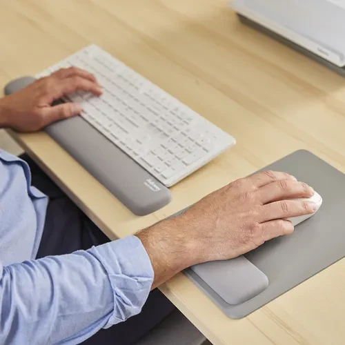 Fellowes Breyta XL Mausepad mit Handgelenkauflage, 280x210mm, grau