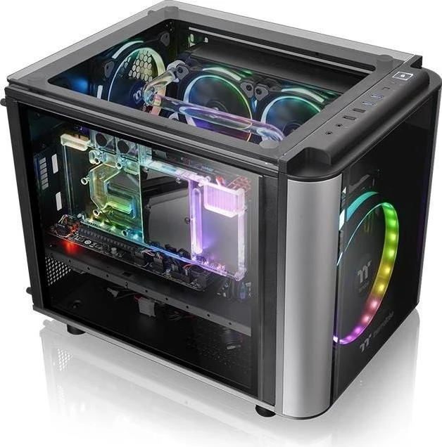 Thermaltake Level 20 VT, Glasfenster