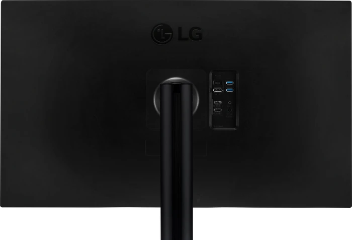 LG UltraFine 32UN880-B, 31.5"
