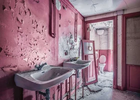Ravensburger Puzzle Lost Places Pink Dreams