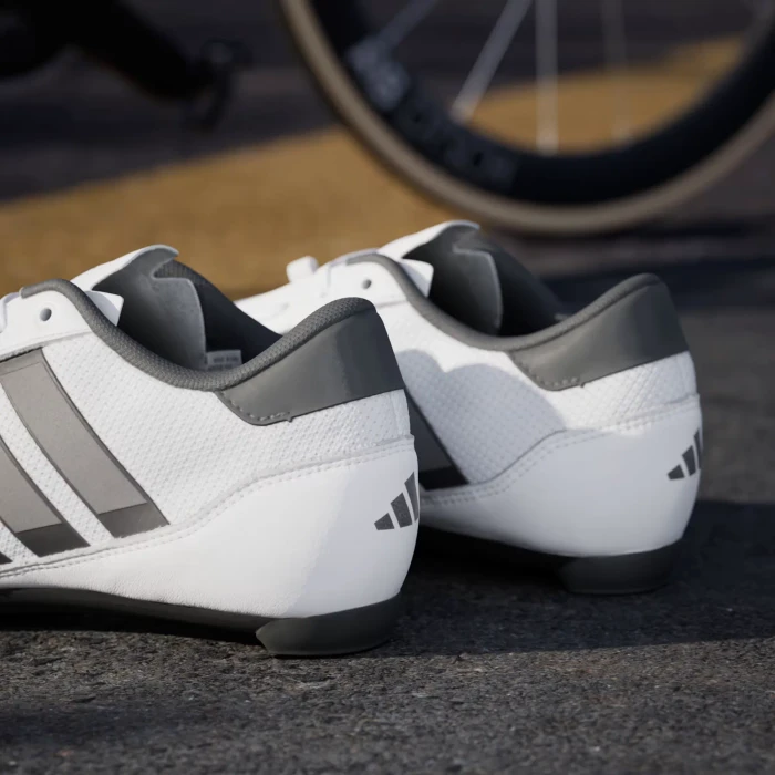 adidas Heritage Road cloud white/carbon
