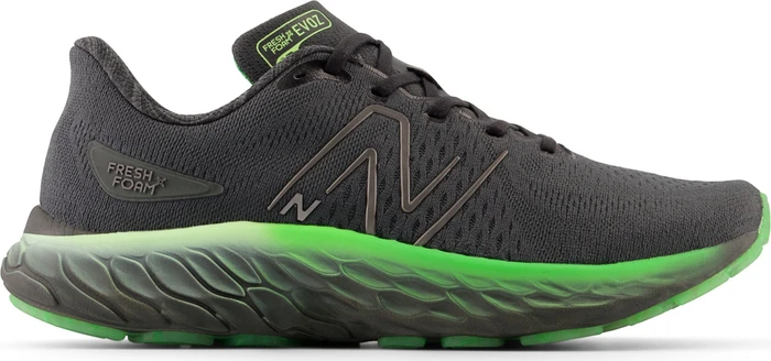 New Balance Fresh Foam X EVOZ v3 black/bleached lime glo/green punch (Herren)